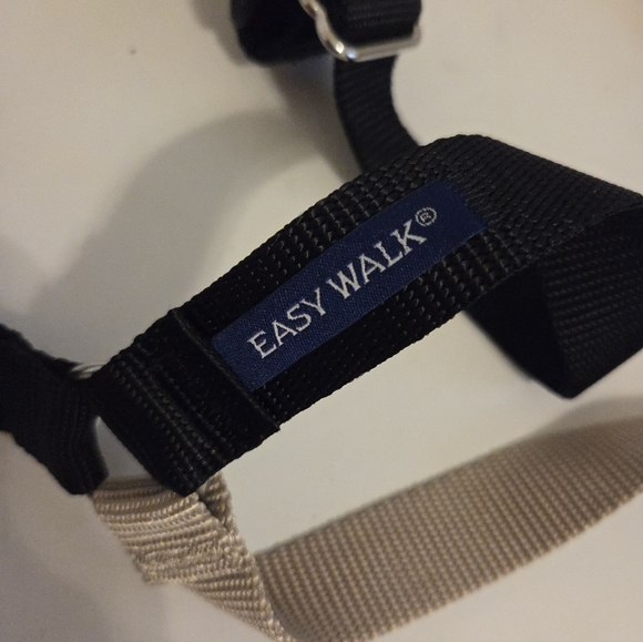 PetSafe Easy Walk Classic No Pull Harness Size Large 65-95 Lbs NEW - Picture 4 of 12